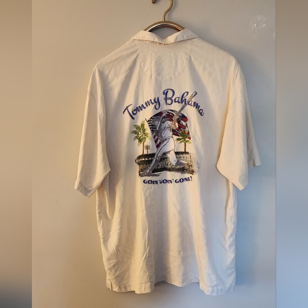 Tommy Bahama Silk Shirt Men's XL "Go Big or Go Home Camp" MLB Cincinnati Reds